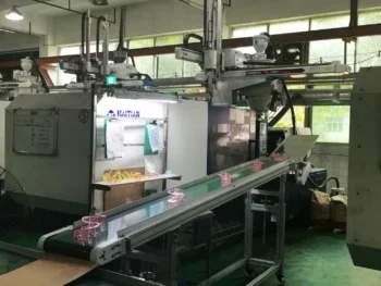 supply unique shape perfume bottle lid manufacturing factory