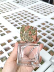 Custom Natural Stone Perfume Caps supplier manufacturer