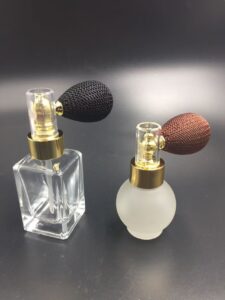 No-clog Vintage bulb atomizer for shimmer body powder glass bottle spray power bulb atomizer supplier