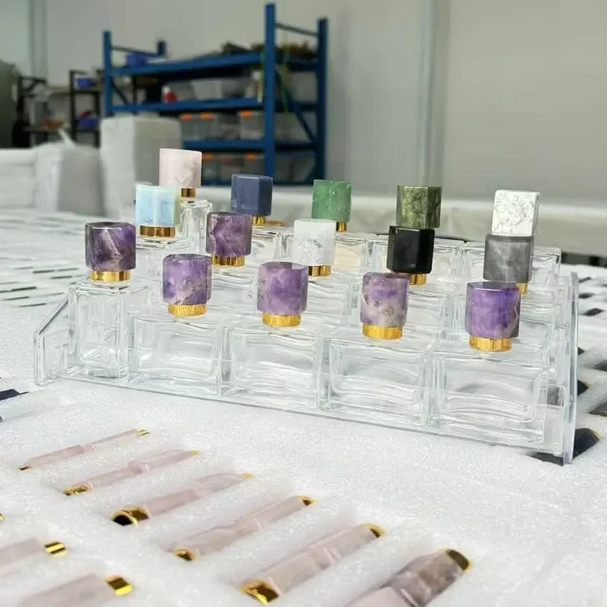 Natural jade, green gold, purple gold, white jade, pink jade, white jade, black obsidian, magnetic perfume cap for 50ml magnetic cap perfume colognes bottle manufacturer supplier