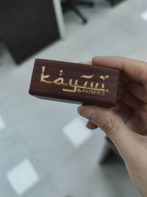 cuboid dark red coffee color ENGRAVED LOGO custom wood perfume closures OEM ODM
